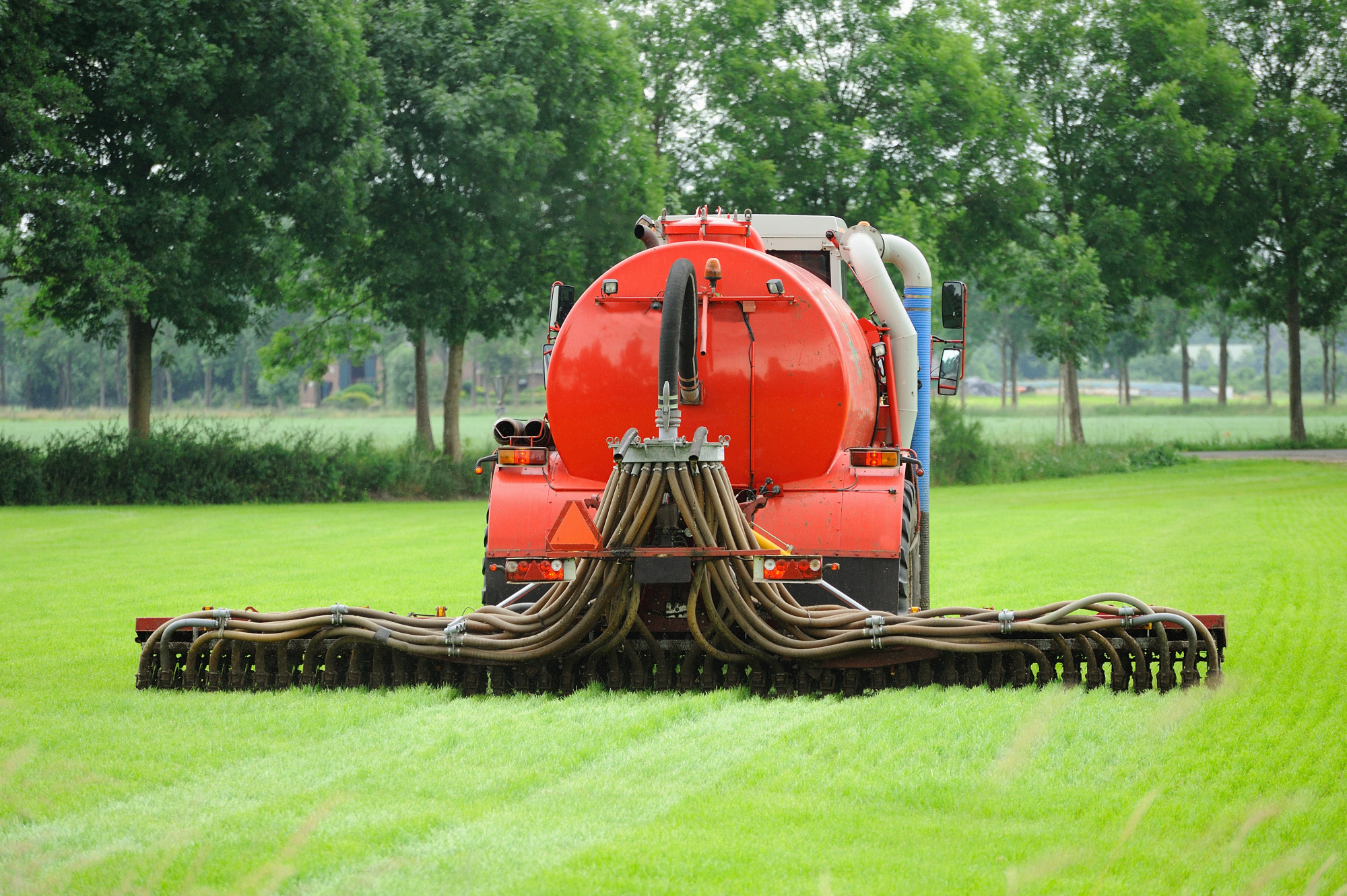 Over Hung Load Adapters used in manure injection process